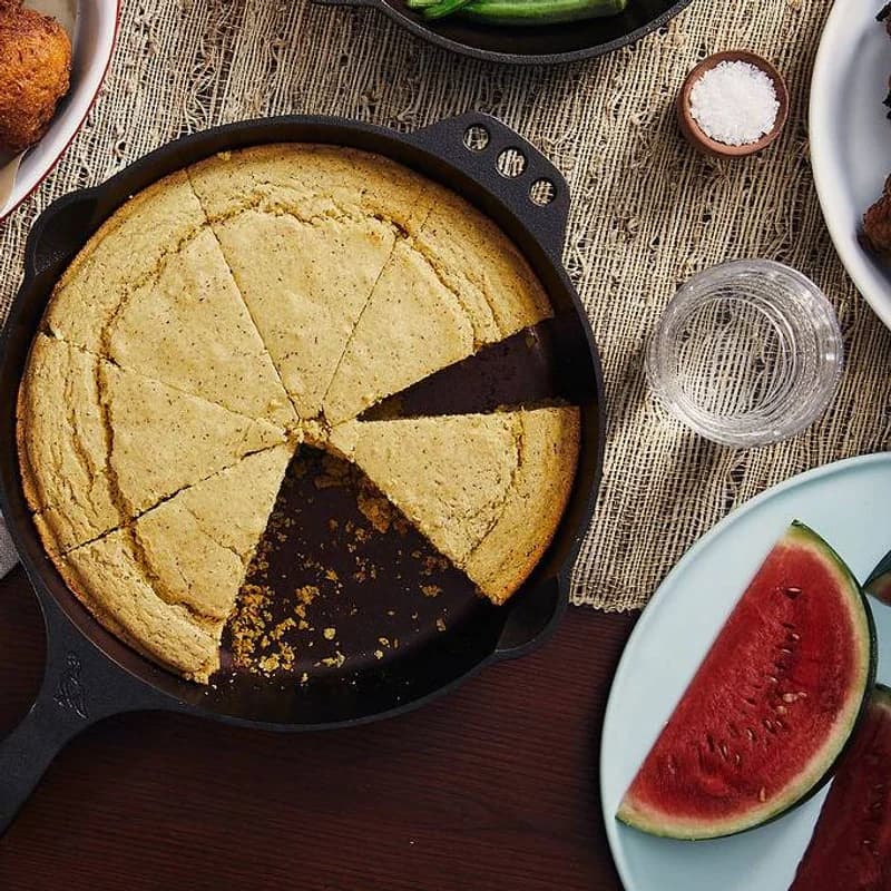 Smithey No.10 Cast Iron Skillet (10 Inch)